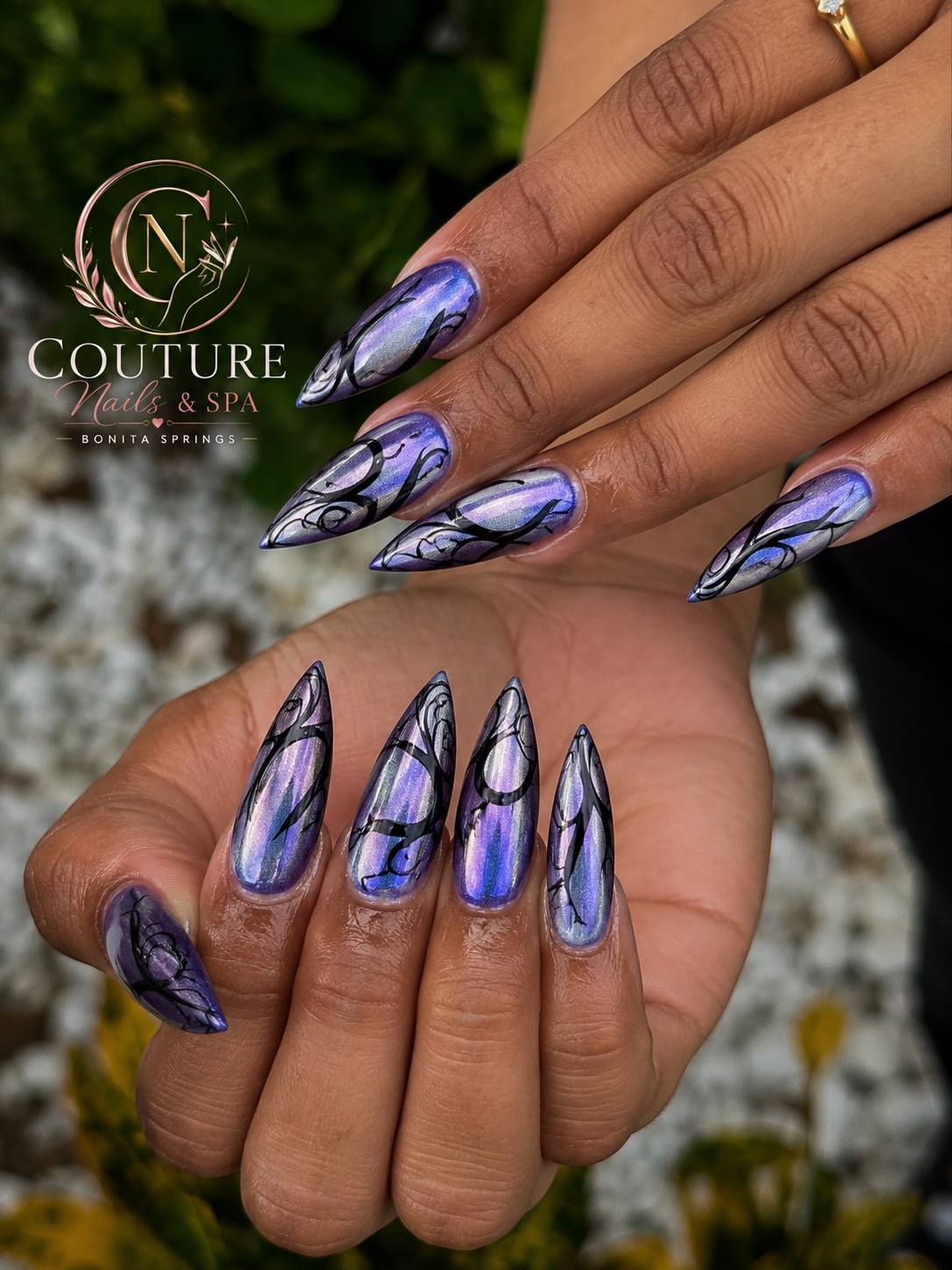 Blue detailed nail art